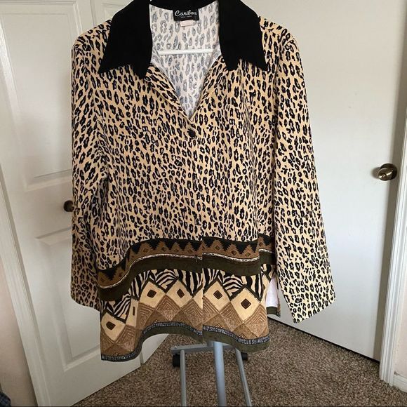 Vintage Tops - 🔴Unique! Vintage 90s animal print/safari button down top size XL